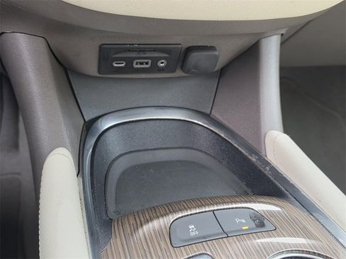 Used 2024 Chevrolet Malibu LT image 20