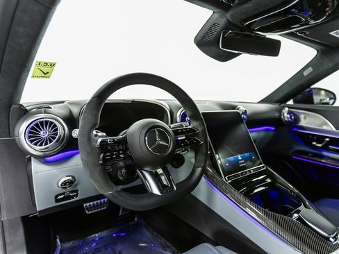 Used 2022 Mercedes-Benz SL 63 AMG 4MATIC image 9