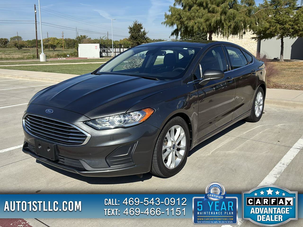 Used 2020 Ford Fusion SE FWD image 1