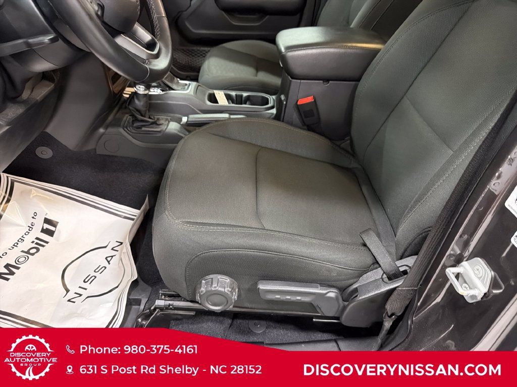 Used 2019 Jeep Wrangler Unlimited Sport S AWD/4WD image 12