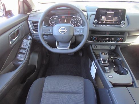 New 2026 Nissan Rogue SV image 10