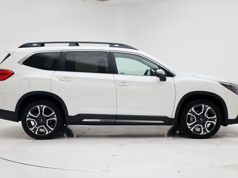 Used 2023 Subaru Ascent Limited w/ Technology Package AWD/4WD image 3