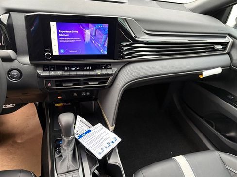 New 2026 Toyota Camry Hybrid image 14