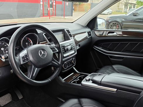 Used 2013 Mercedes-Benz GL 450 4MATIC w/ Premium 1 Pkg image 26