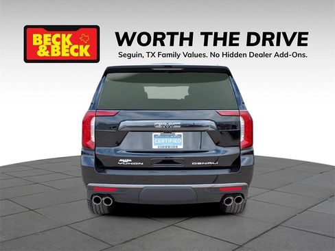 Certified 2023 GMC Yukon Denali Ultimate image 5
