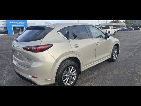 Used 2024 MAZDA CX-5 AWD 2.5 S w/ Select Package image 3