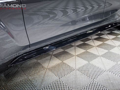Used 2025 BMW M3 w/ M Carbon Exterior Package RWD image 48
