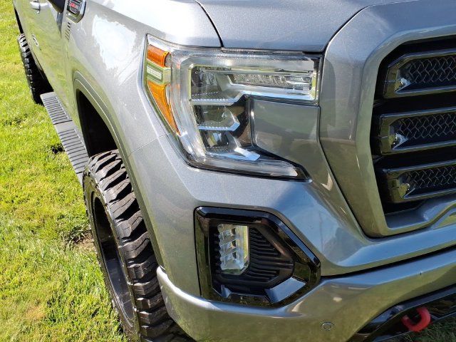 Used 2021 GMC Sierra 1500 AT4 w/ AT4 Premium Package AWD/4WD image 9