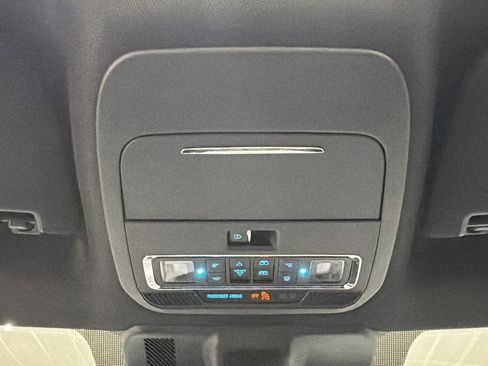 Used 2025 Ford F150 Lariat w/ Equipment Group 502A High AWD/4WD image 34