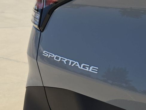 Used 2024 Kia Sportage X-Line w/ X-Line Premium Package AWD/4WD image 11