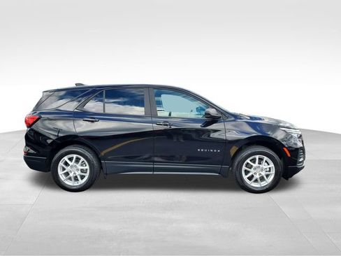 Certified 2023 Chevrolet Equinox LS w/ LS Convenience Package AWD/4WD image 6