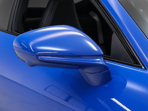 Used 2025 Porsche 911 Carrera w/ Premium Package image 14