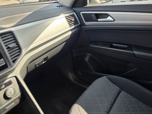 Used 2018 Volkswagen Atlas S image 45