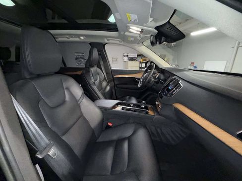 Used 2023 Volvo XC90 B6 Plus w/ Protection Package Premier AWD/4WD image 14