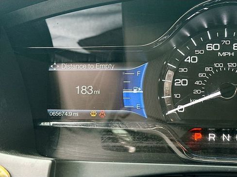 Used 2016 Lincoln MKS image 13