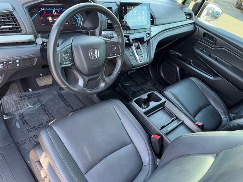 Used 2024 Honda Odyssey EX-L image 18