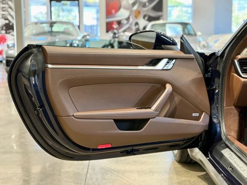 Used 2020 Porsche 911 Carrera 4S image 37