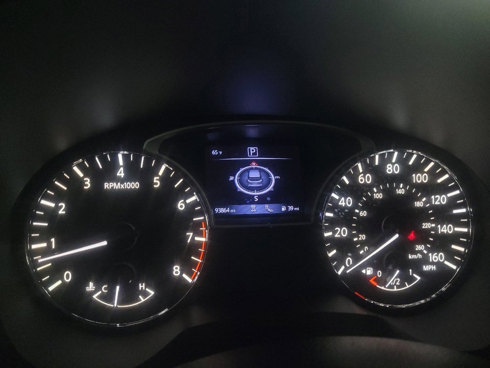 Used 2020 Nissan Pathfinder SL FWD image 23