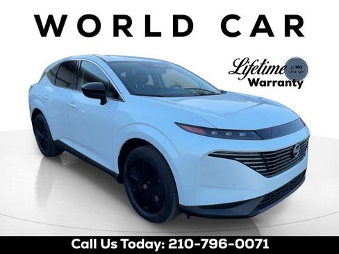 Used 2025 Nissan Murano SV image 1