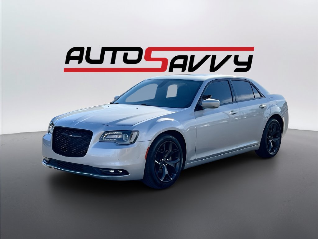 Used 2023 Chrysler 300 S RWD image 3