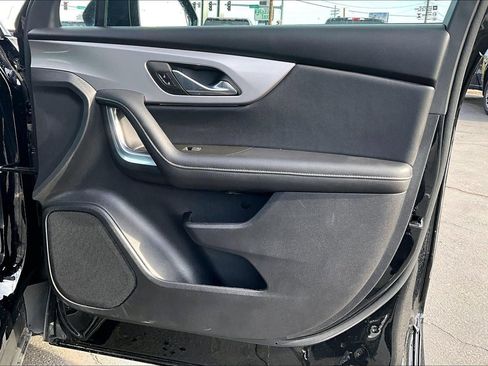 Used 2025 Chevrolet Blazer LT image 24