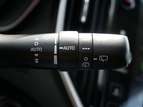 Used 2023 Subaru Ascent Touring AWD/4WD image 30