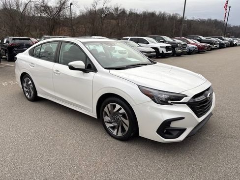 Used 2024 Subaru Legacy Limited image 7