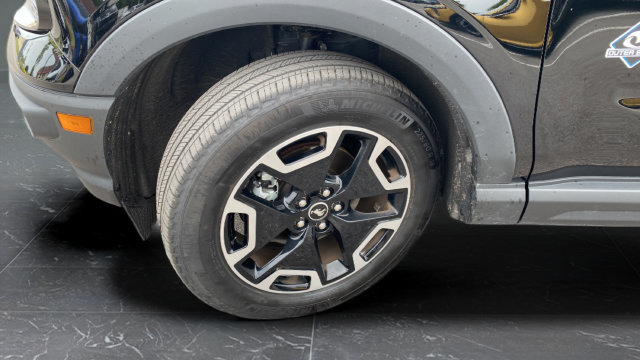 Used 2023 Ford Bronco Sport Outer Banks AWD/4WD image 36