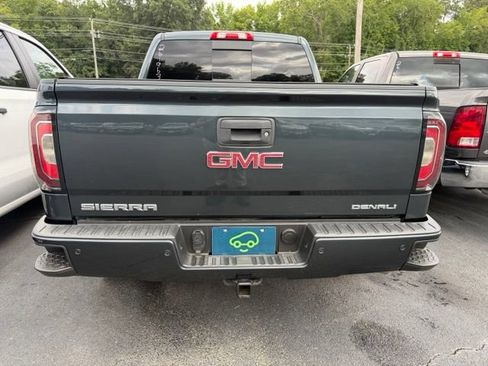 Used 2017 GMC Sierra 1500 Denali w/ Denali Ultimate Package AWD/4WD image 5