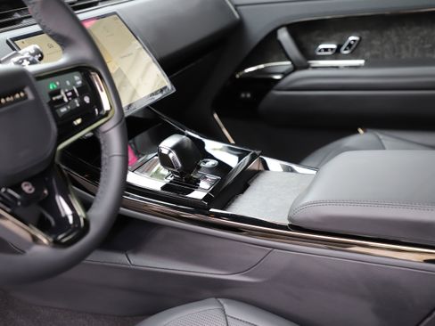 New 2026 Land Rover Range Rover Sport SV AWD/4WD image 18