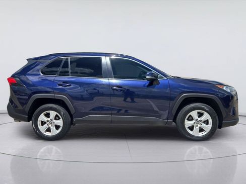Used 2021 Toyota RAV4 XLE AWD/4WD image 6