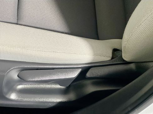 Used 2023 Toyota Corolla LE image 15