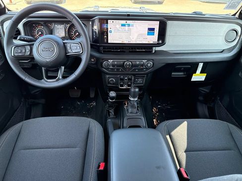 New 2026 Jeep Gladiator Sport AWD/4WD image 17