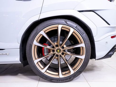 Used 2023 Lamborghini Urus S AWD/4WD image 12