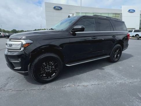 Certified 2023 Ford Expedition XLT AWD/4WD image 4