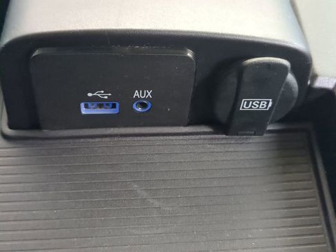 Used 2017 RAM 1500 Big Horn AWD/4WD image 23