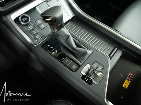 Used 2026 Lexus GX 550 AWD/4WD image 21