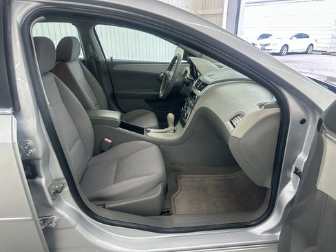 Used 2010 Chevrolet Malibu LS image 13
