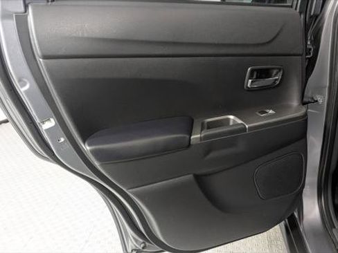 Used 2024 Mitsubishi Outlander Sport SE image 16