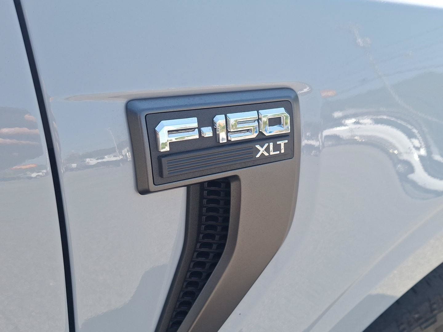 Used 2023 Ford F150 XLT w/ Equipment Group 302A High AWD/4WD image 6