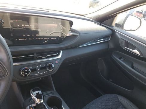 New 2026 Buick Envista Preferred w/ Convenience II Package image 26