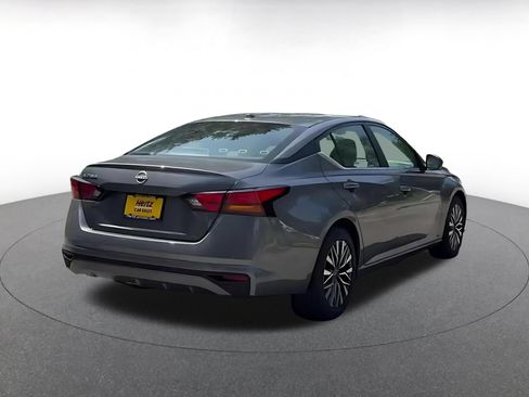 Used 2026 Nissan Altima 2.5 SV FWD image 13
