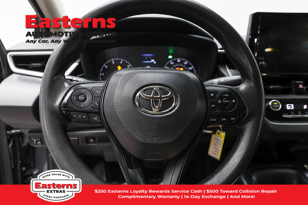 Used 2023 Toyota Corolla LE FWD image 11
