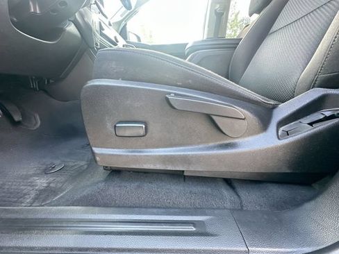 Used 2022 Chevrolet Colorado LT w/ Safety Package AWD/4WD image 15