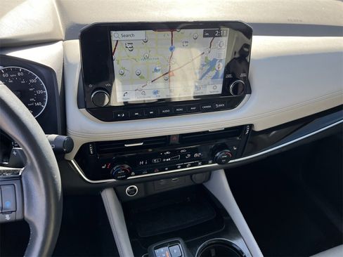 Certified 2023 Nissan Rogue SL w/ SL Premium Package image 10