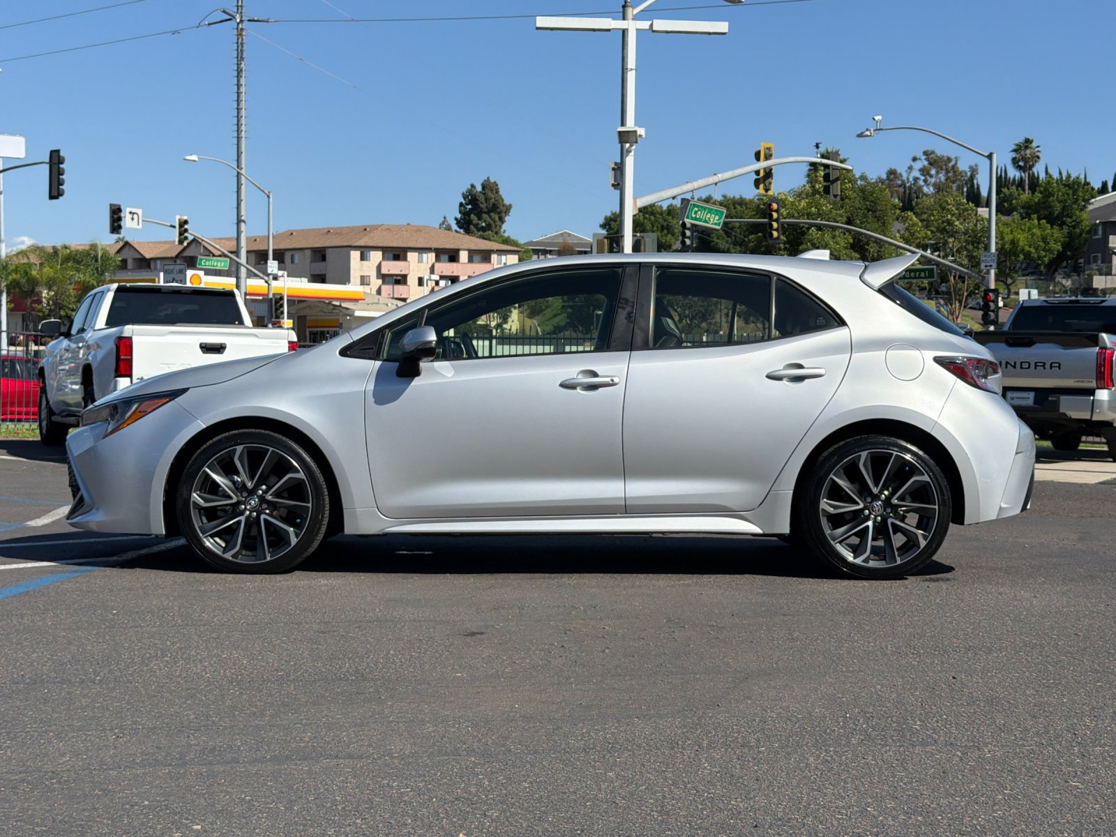 Used 2021 Toyota Corolla XSE w/ XSE Preferred Package FWD image 2