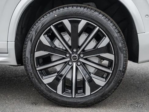 New 2026 Volvo XC90 B5 Ultra image 18