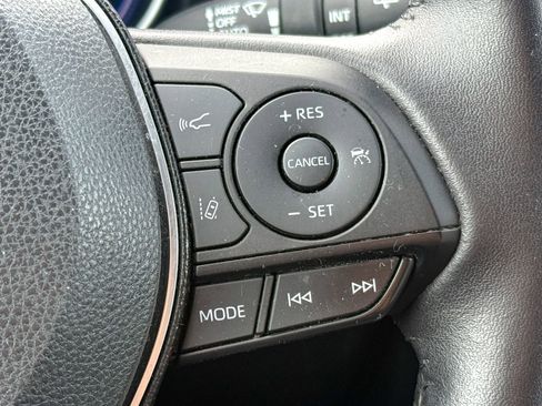 Used 2020 Toyota RAV4 XSE image 28