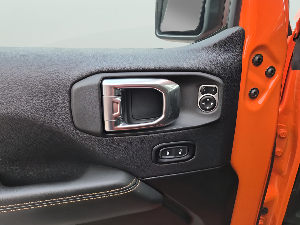 Used 2025 Jeep Wrangler Unlimited Rubicon 392 AWD/4WD image 17