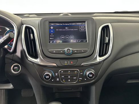 Used 2024 Chevrolet Equinox LT image 21